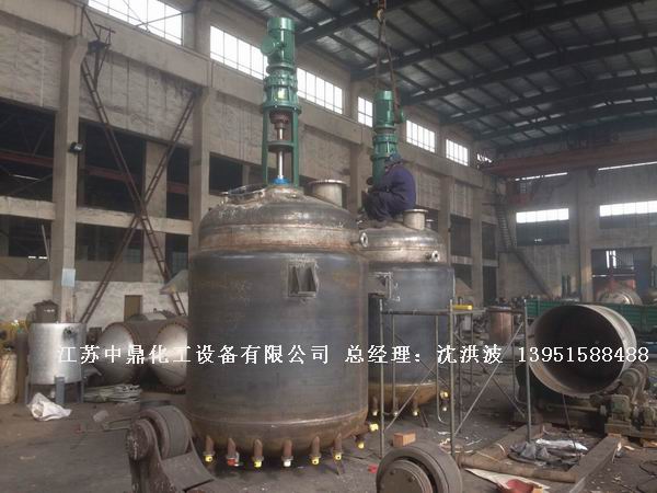 電加熱反應(yīng)釜定期清洗要求